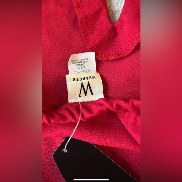 Wrapper Ruffled Halter NWT 🌹 - Picture 4 of 4